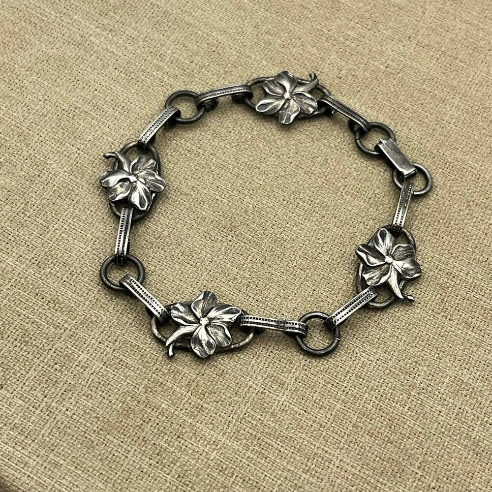 Vintage 1940s art deco Sterling silver plumeria chain link Bracelet - Picture 4 of 10